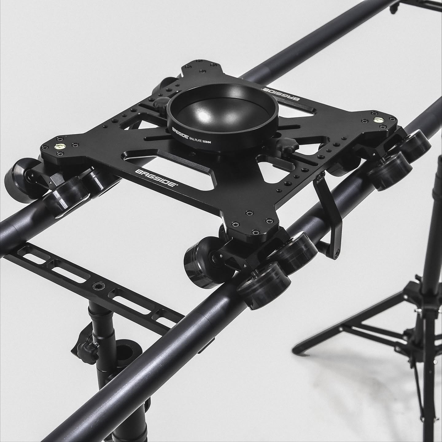 The Bagside Dolly Slider: A Modular Slider and Dolly in One