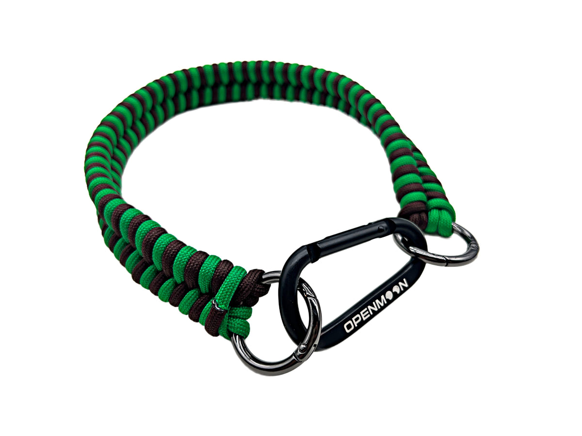 Woven lanyard carrying a light meter