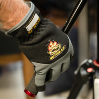 Setwear EZ Fit Extreme Glove in black, detail view