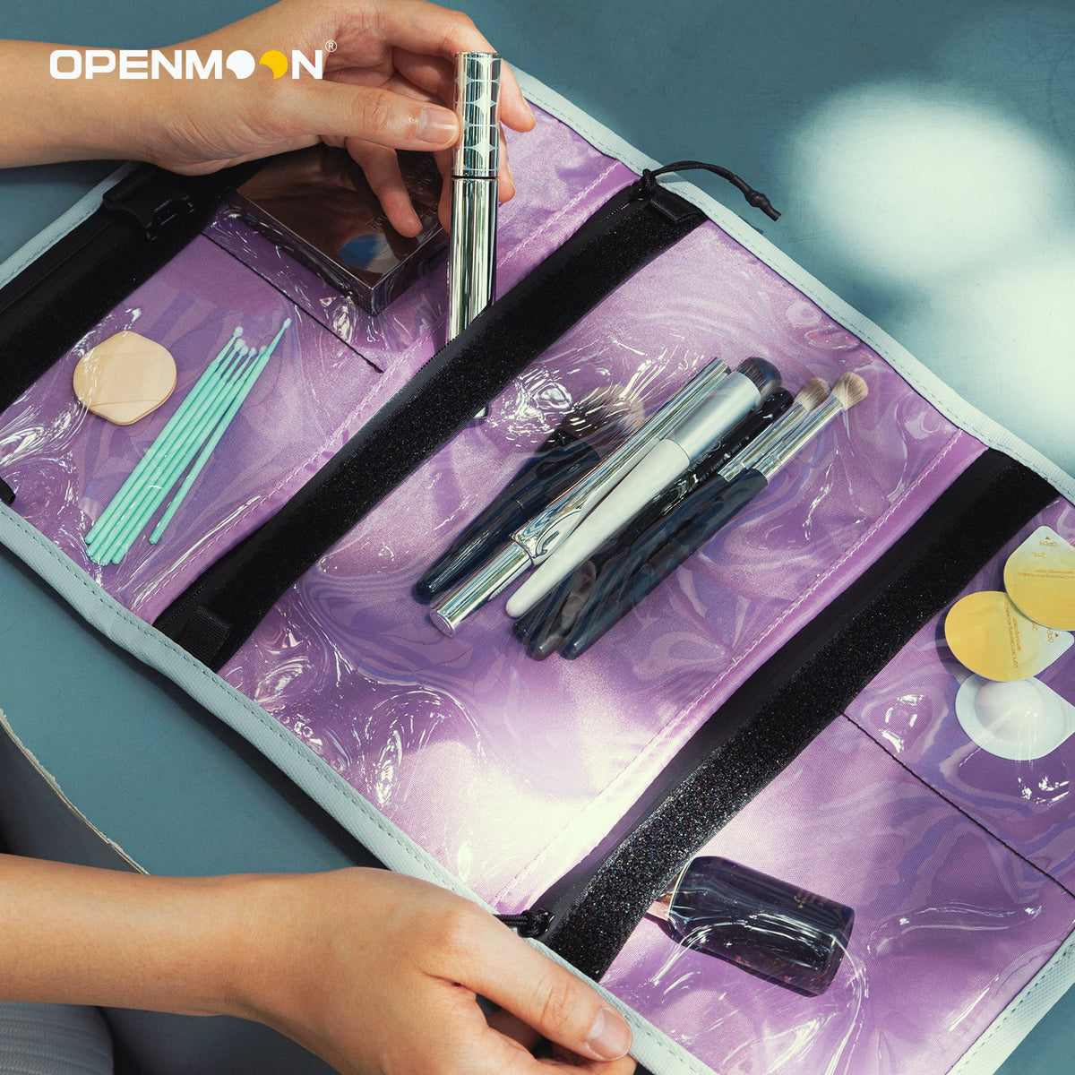 OpenMoon folding storage bag in use